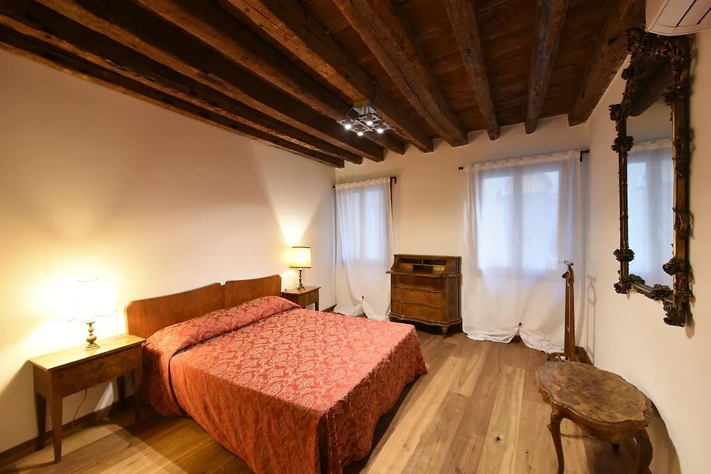 Mercerie E Capitello Apartments Benátky