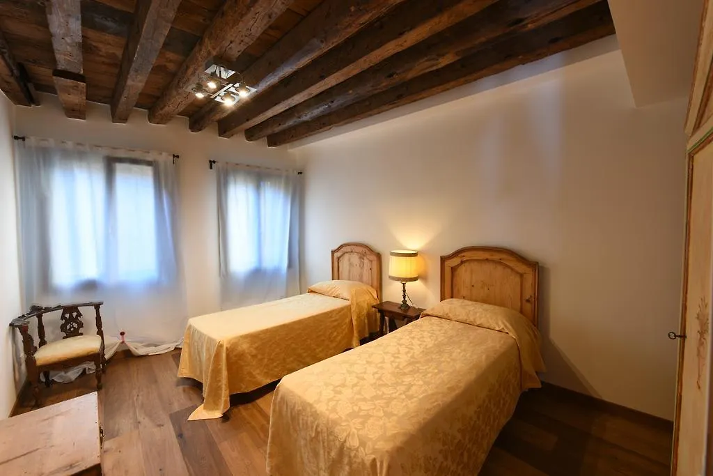 Mercerie E Capitello Apartments Benátky Itálie
